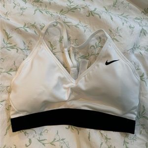 Nike Women's White Sports Bra NWOT